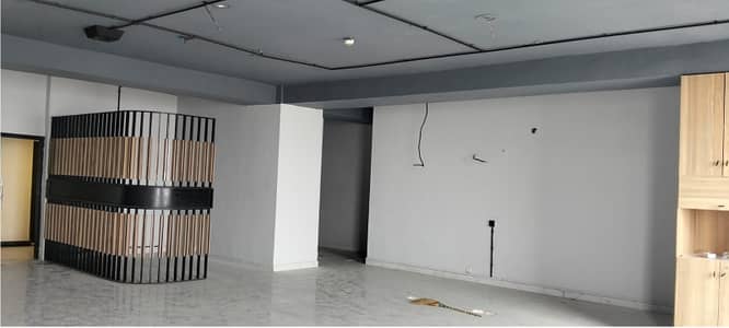 Brand New Office Available For Rent Area 1050 Square Feet Area Corporate Office In Gulberg 3 Lahore