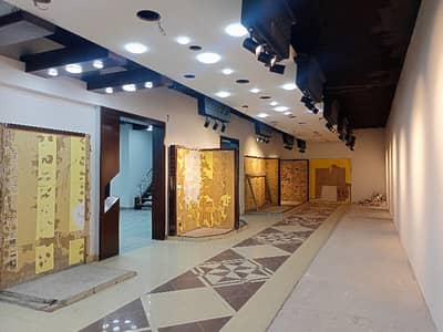 3 story Building available for Rent