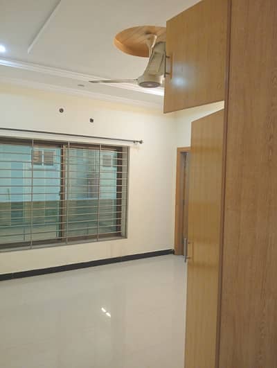4marla 2beds tv lounge kitchen attached baths neat clean ground portion for rent in G 13 1 islamaba4d