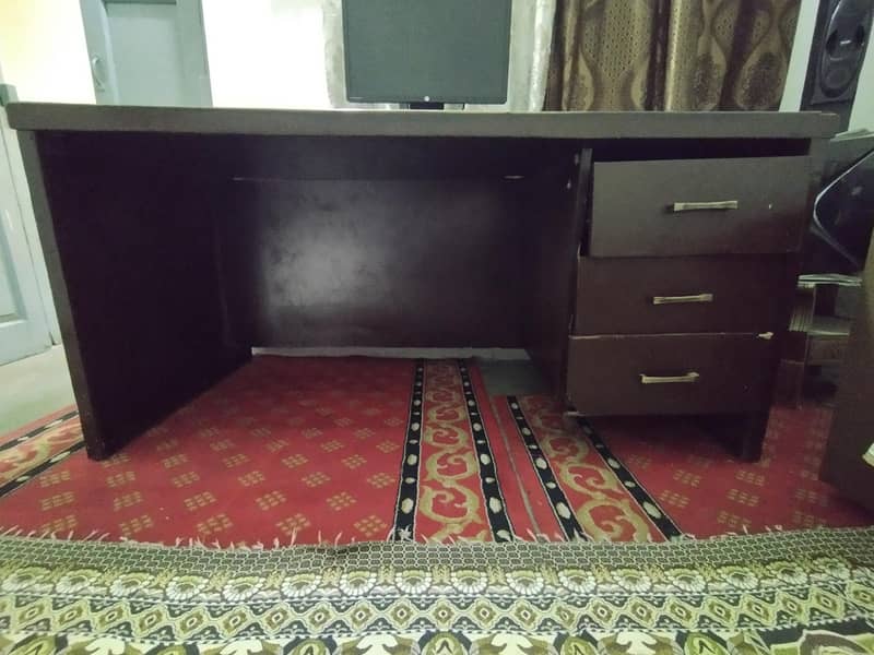 Office table/Executive table/Computer table 1