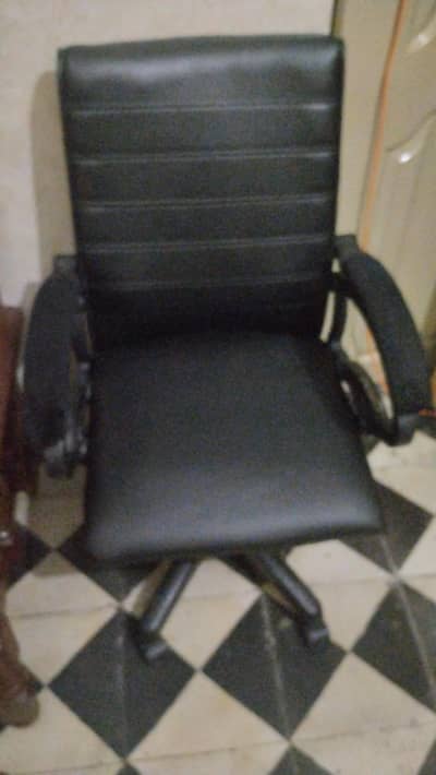 Black Office Chair for Sale – Good Condition