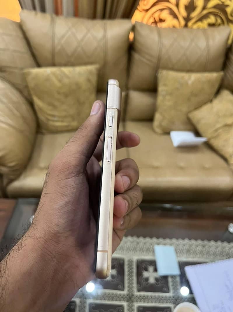 Google Pixel 8 7