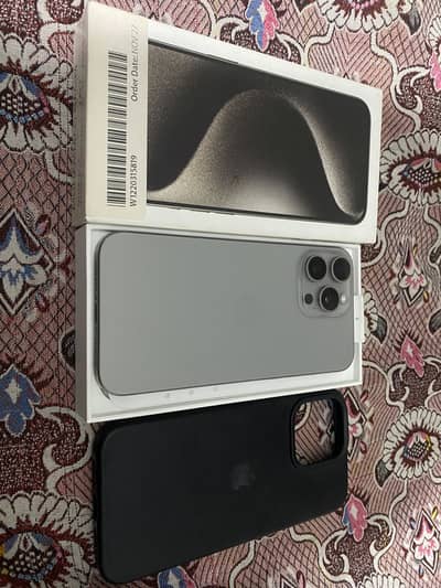 Apple iPhone 15 Pro Max natural Titanium Complete Box (Non PTA)