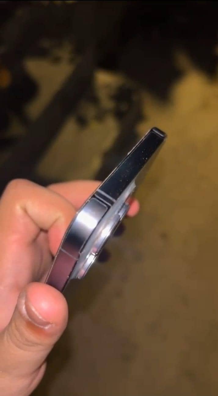 iPhone 13 pro max 2