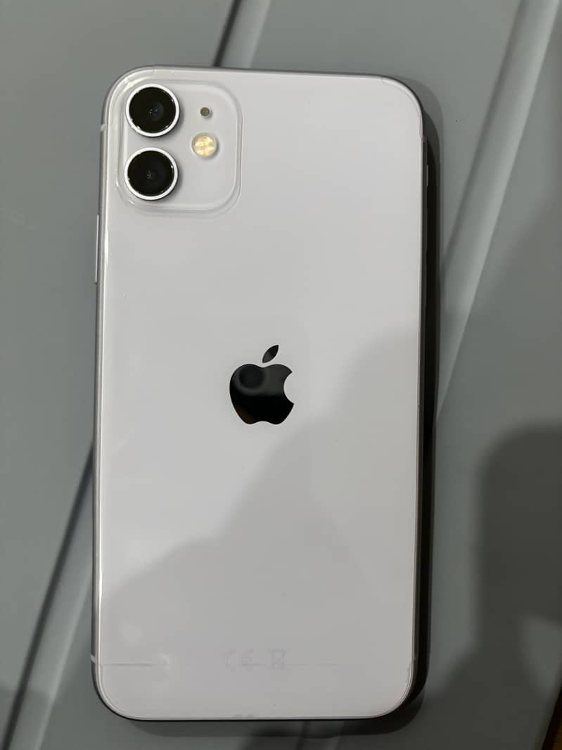 Apple iPhone 11 4