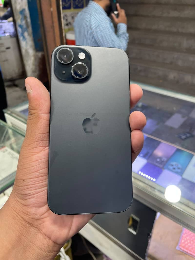 Apple iPhone 15 5