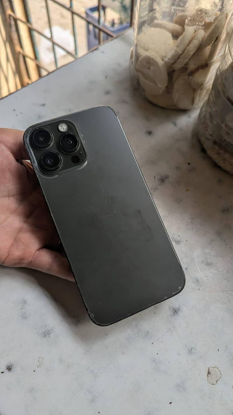 Apple iPhone 14 Pro Max 3