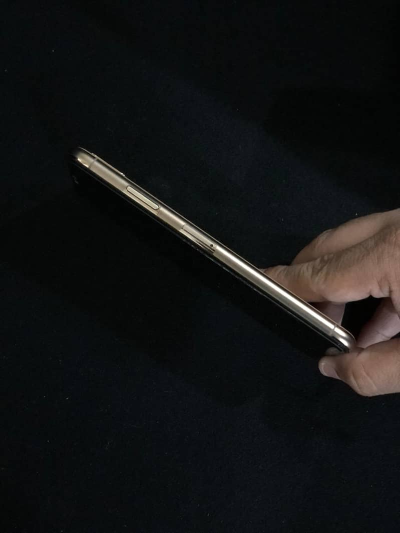Apple iPhone X 1