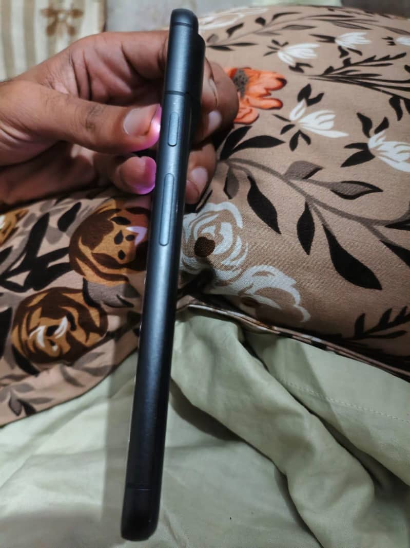 Google Pixel 8 2