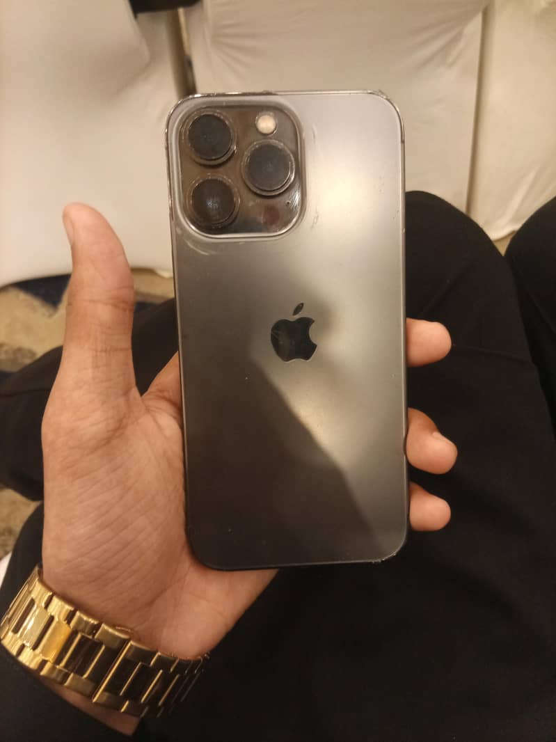 Apple iPhone 13 Pro 0