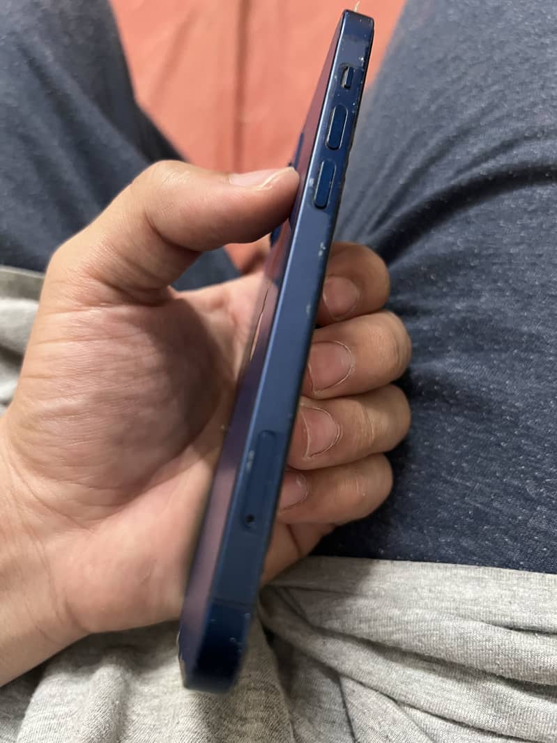 Apple iPhone 12 5