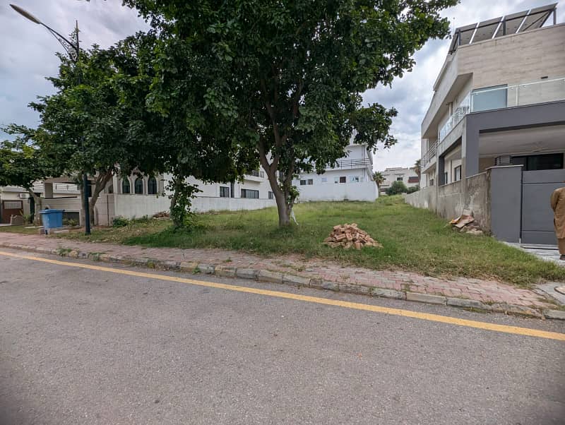 Beautiful Location Sector C Kanal Plot Available For Rent Sale ...
