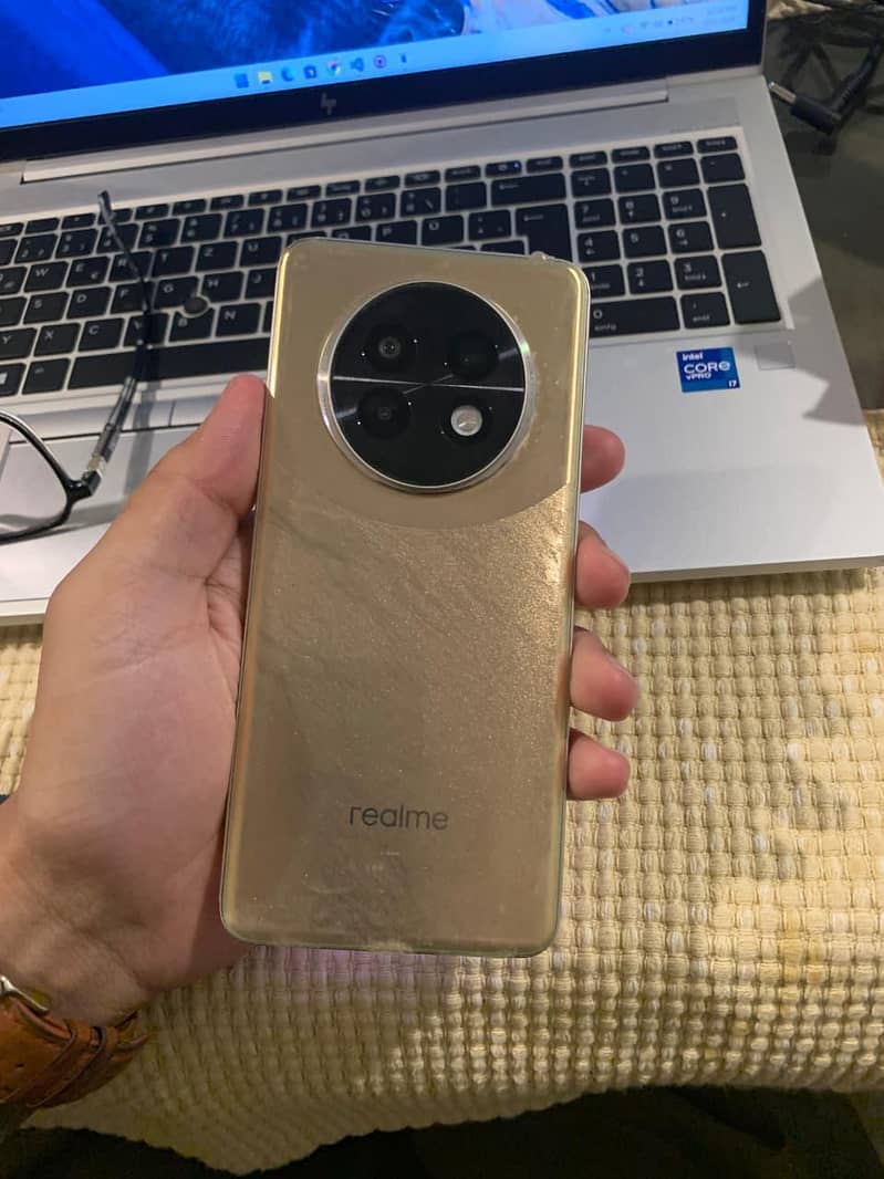 Realme 13 Plus 0