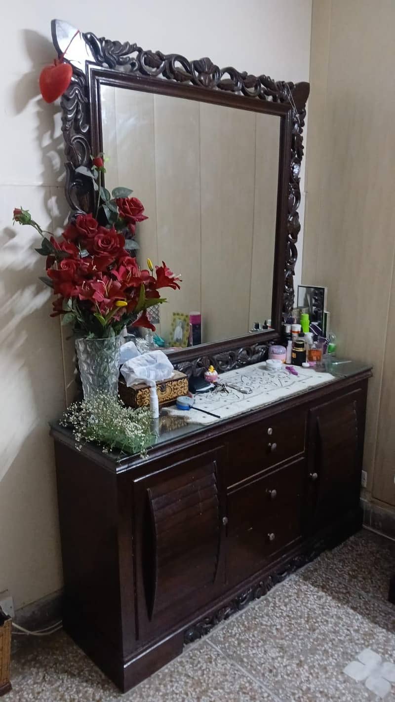 bed dressing and side table 0
