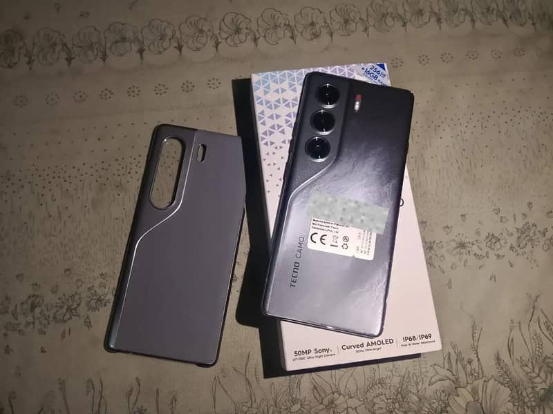 Tecno CAMON 40 Pro 2