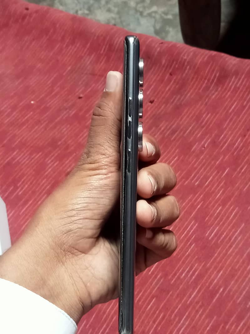 Tecno CAMON 40 Pro 4