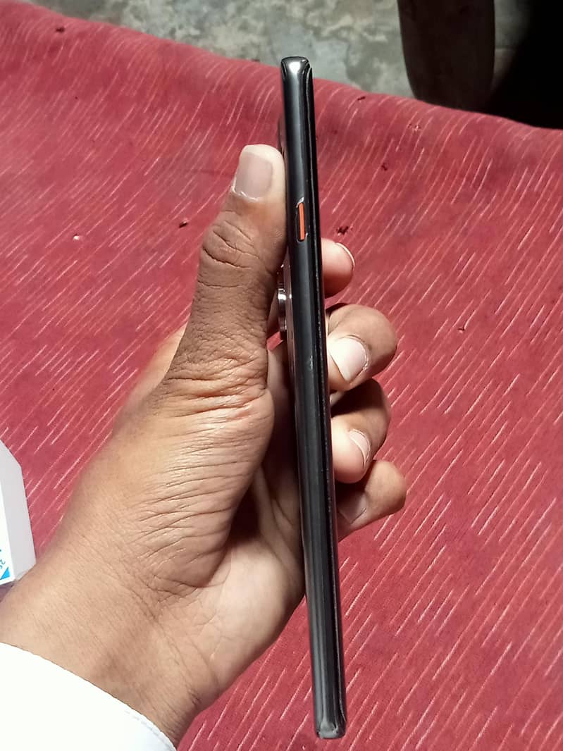Tecno CAMON 40 Pro 5