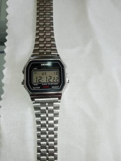 alarm digital watch & water proof what's app no 3291169725