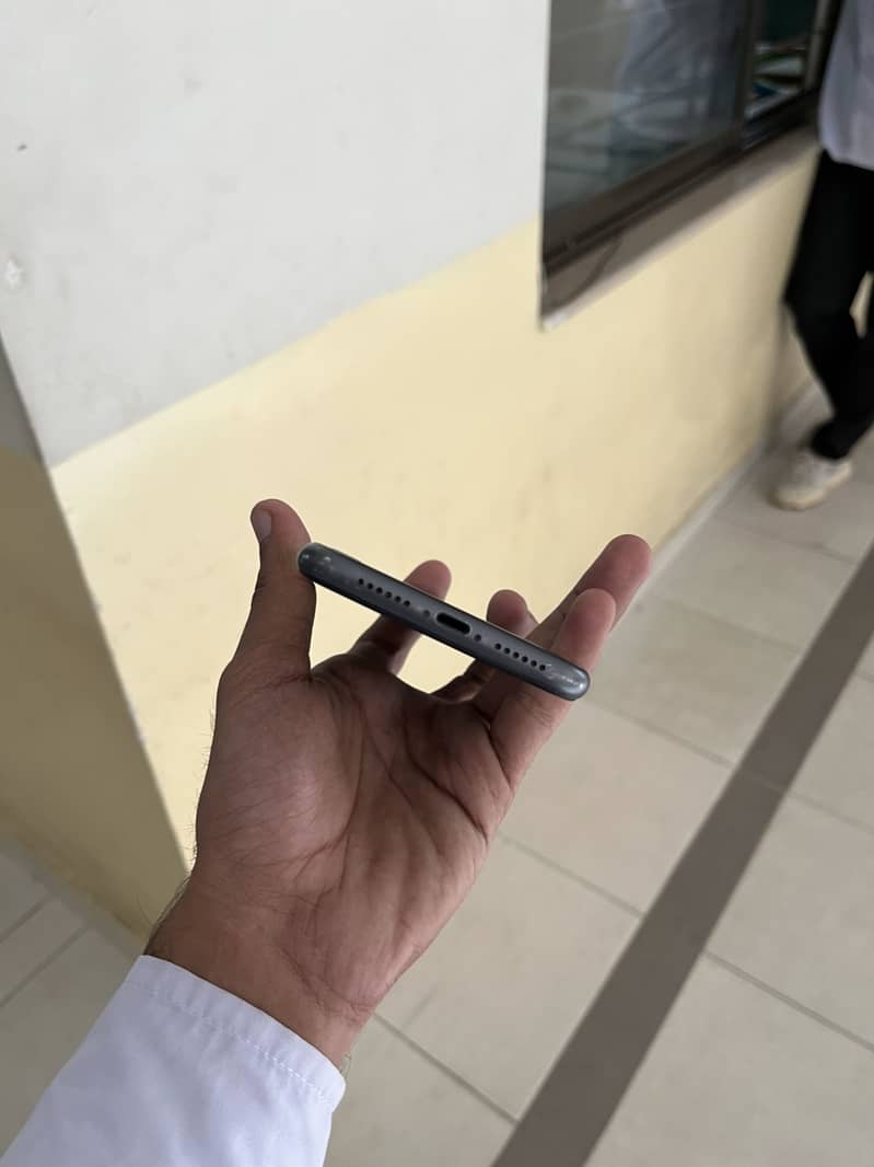 iPhone 11 1