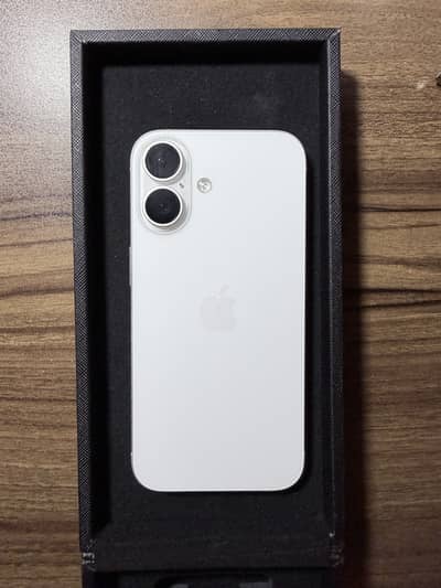 Apple iPhone 16 128GB White Non-PTA Factory Unlocked