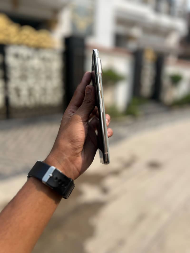 Google Pixel 7 pro 4