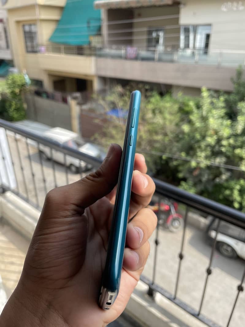 Xiaomi Redmi Note 9 1