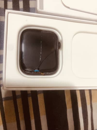 Apple Watch series 8 45MM GPS + Cellular