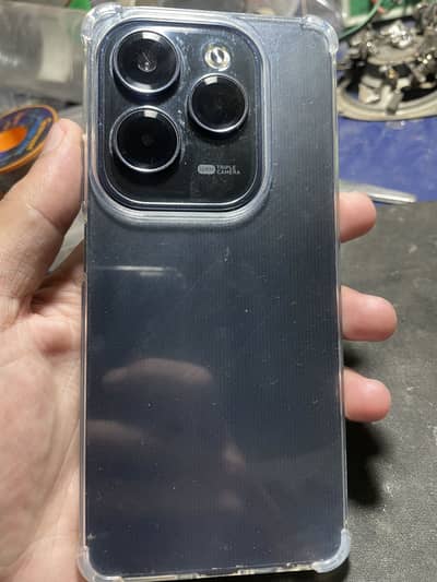 infinix Hot 40 Pro