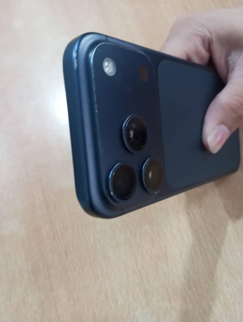Apple iPhone 17 Pro 3