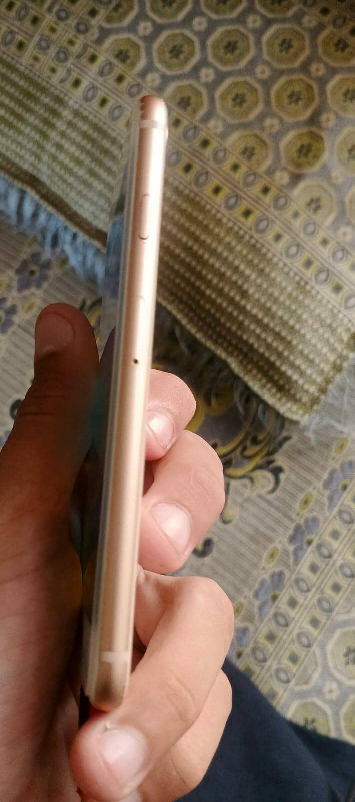 Apple iPhone 8 4