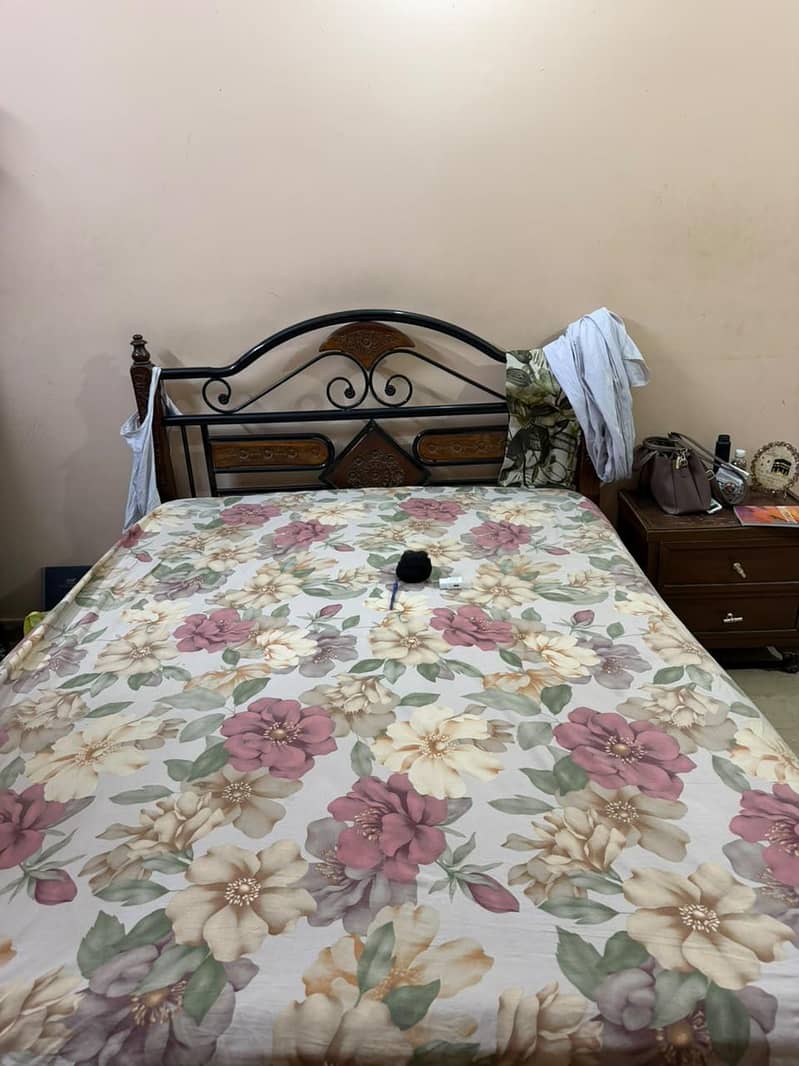 bed without mattress 1