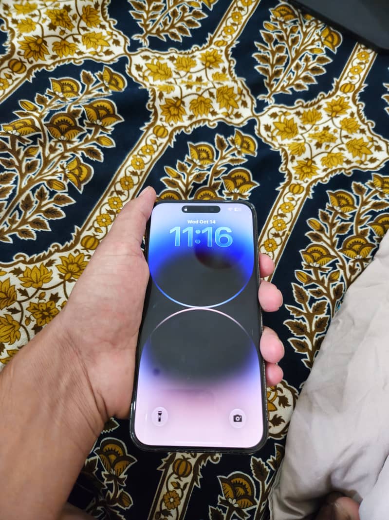 Apple iPhone 14 Pro Max 4