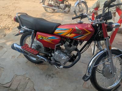 Honda CG 125 2026 Model Red | Registered | Only 1,436 KM Driven