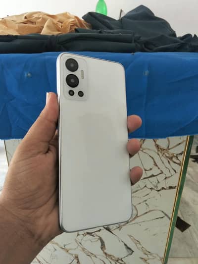 Infinix Hot 12