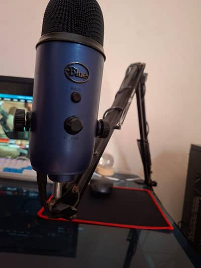 Blue Yeti Microphone , Podcast Microphone