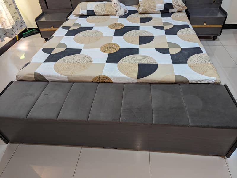 Bedroom bed set 4