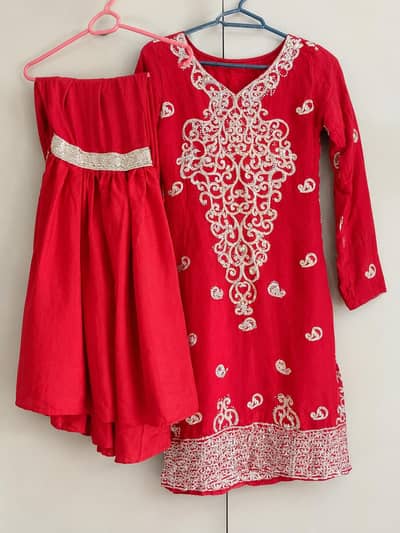 Party wear