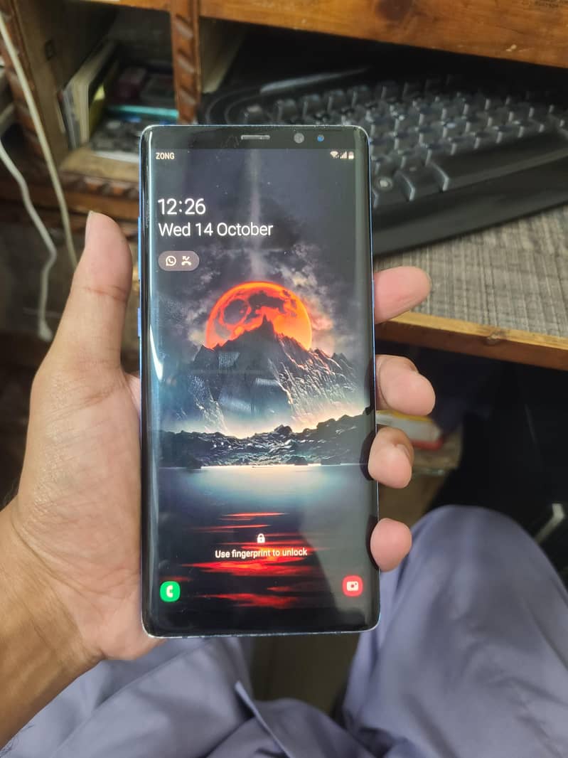 Samsung Mobile Note 8 1