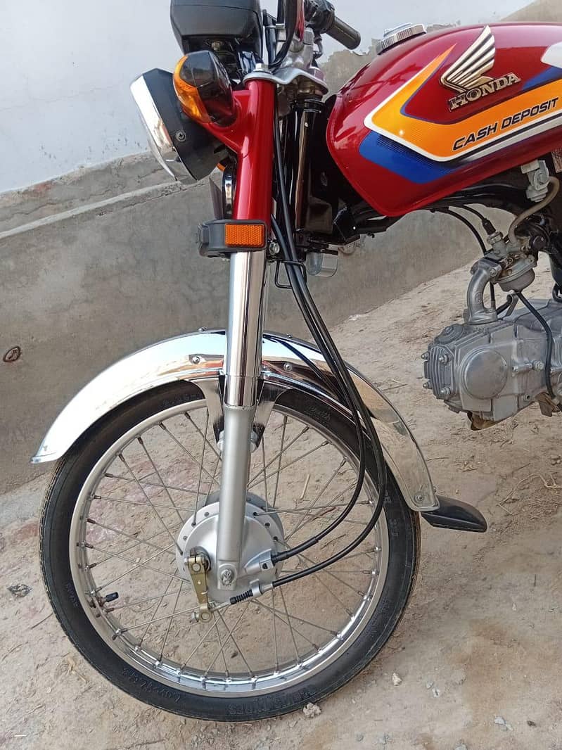 Honda cd70 6