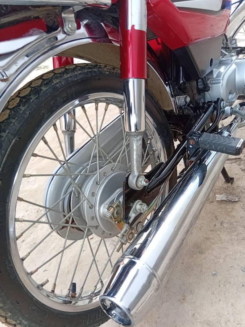 Honda cd70 8