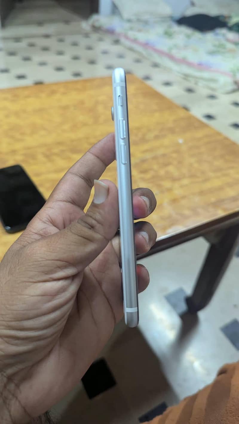 Apple iPhone SE 5