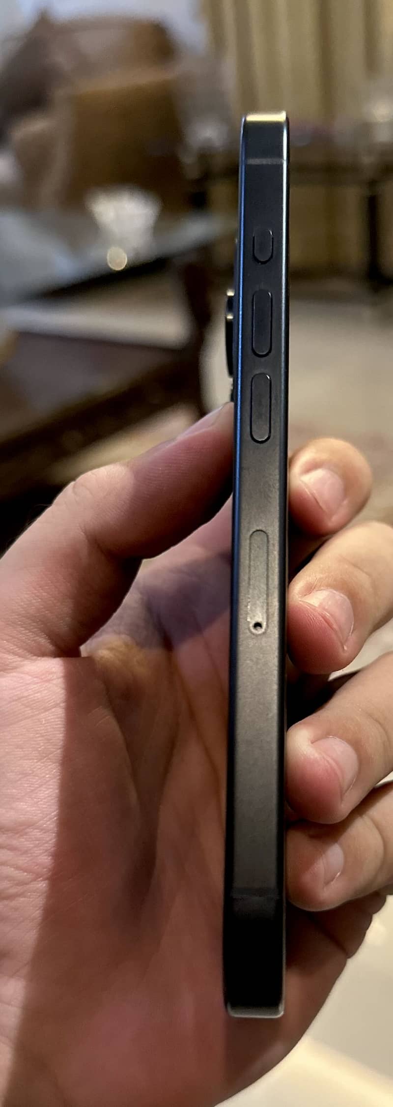 Apple iPhone 15 Pro 3