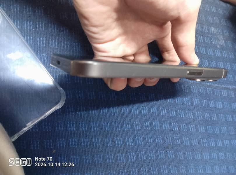 Apple iPhone 15 Pro 1