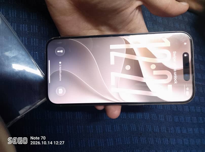 Apple iPhone 15 Pro 2