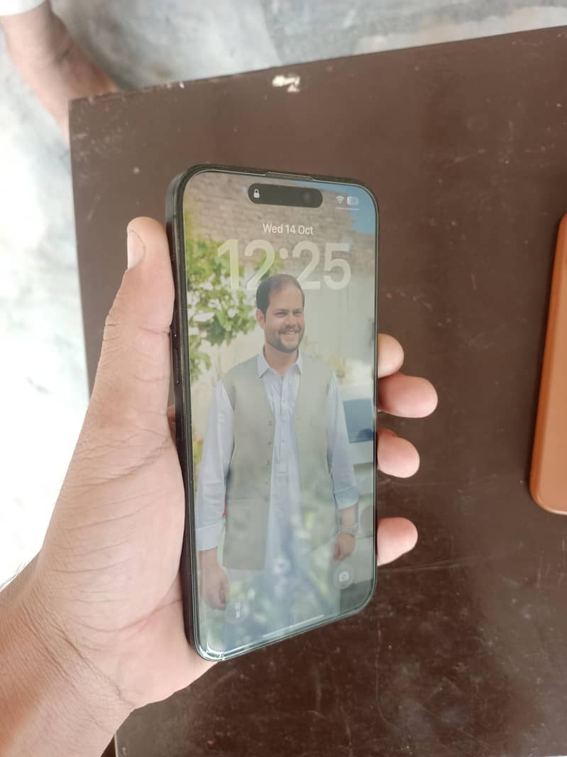 Apple iPhone 15 Pro Max 5