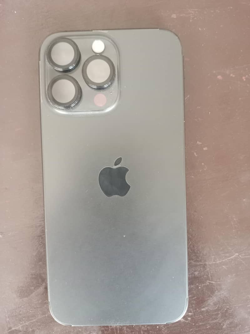 Apple iPhone 15 Pro Max 6