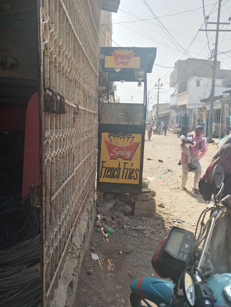 چپس بنانے والی مشین، کاؤنٹر اور مکمل سیٹ اپ برائے فروخت 9
