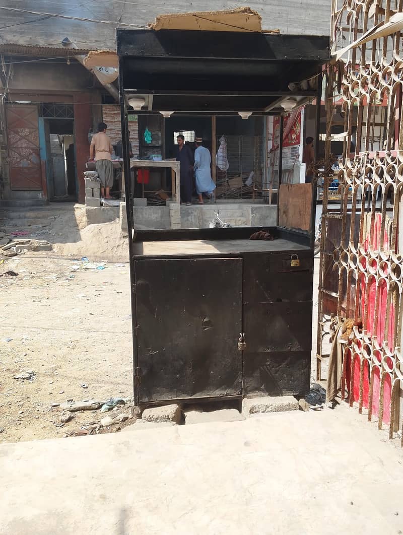 چپس بنانے والی مشین، کاؤنٹر اور مکمل سیٹ اپ برائے فروخت 10