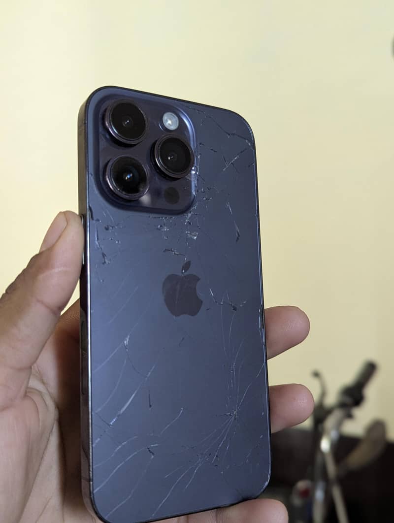 Apple iPhone 14 Pro 0