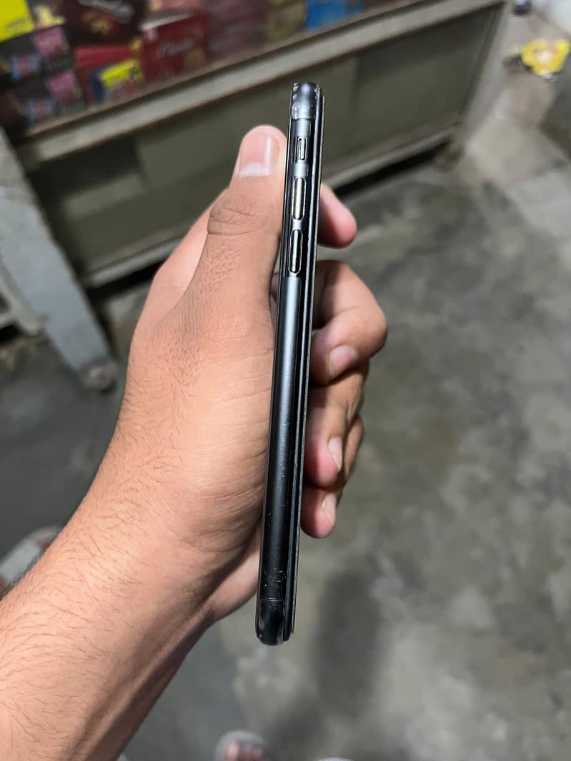 Apple iPhone X 2